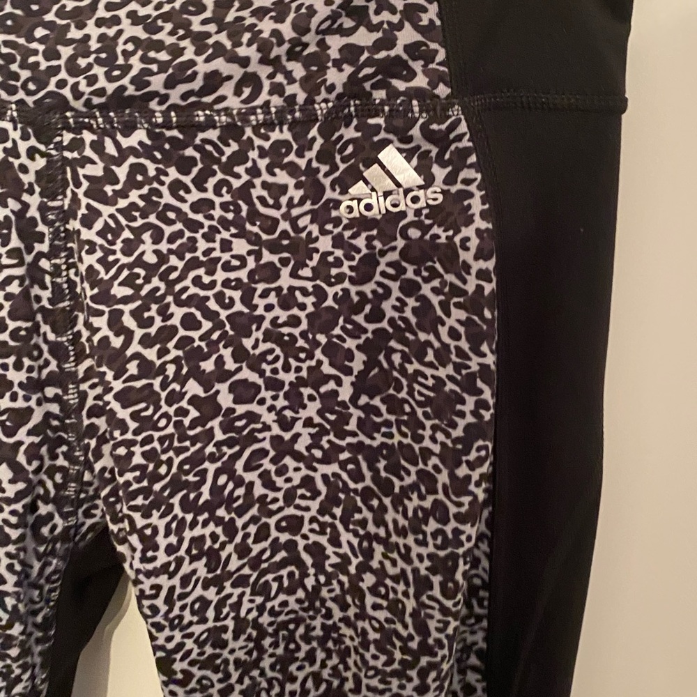 Workout Wear - Picture 5 of 6